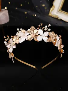 Elegant Floral Hairband for Women, Bohemian Style Headpiece, Perfect Valentine Gift, Daily Wear & Special Occasions