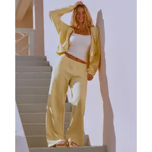 Hollister Feel Good Wide-Leg Logo Graphic Sweatpants