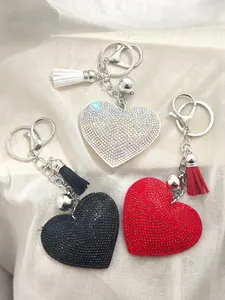 Xiaoxiangfeng peach heart hot pressed diamond leather keychain pendant with velvet and diamond inlaid pendant, suitable for daily wear, vacation and dating occasions, and is also a surprising and exquisite small gift Bling bling keychains