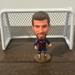 World of soccer Barcelona Gerard Pique 6.5 cm