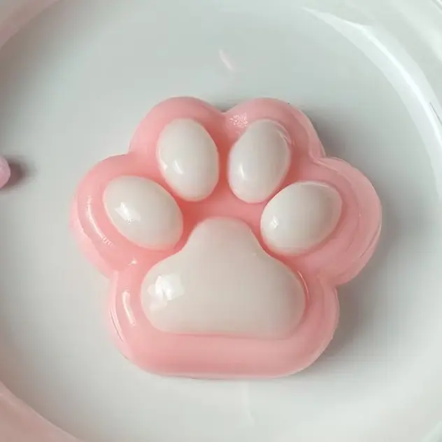 【Desktop Decompression Pet 】Budget-Friendly!  Cat Paw Taba Squishy Sticky, Soft & Similative Squeeze Toy for Office Relaxation