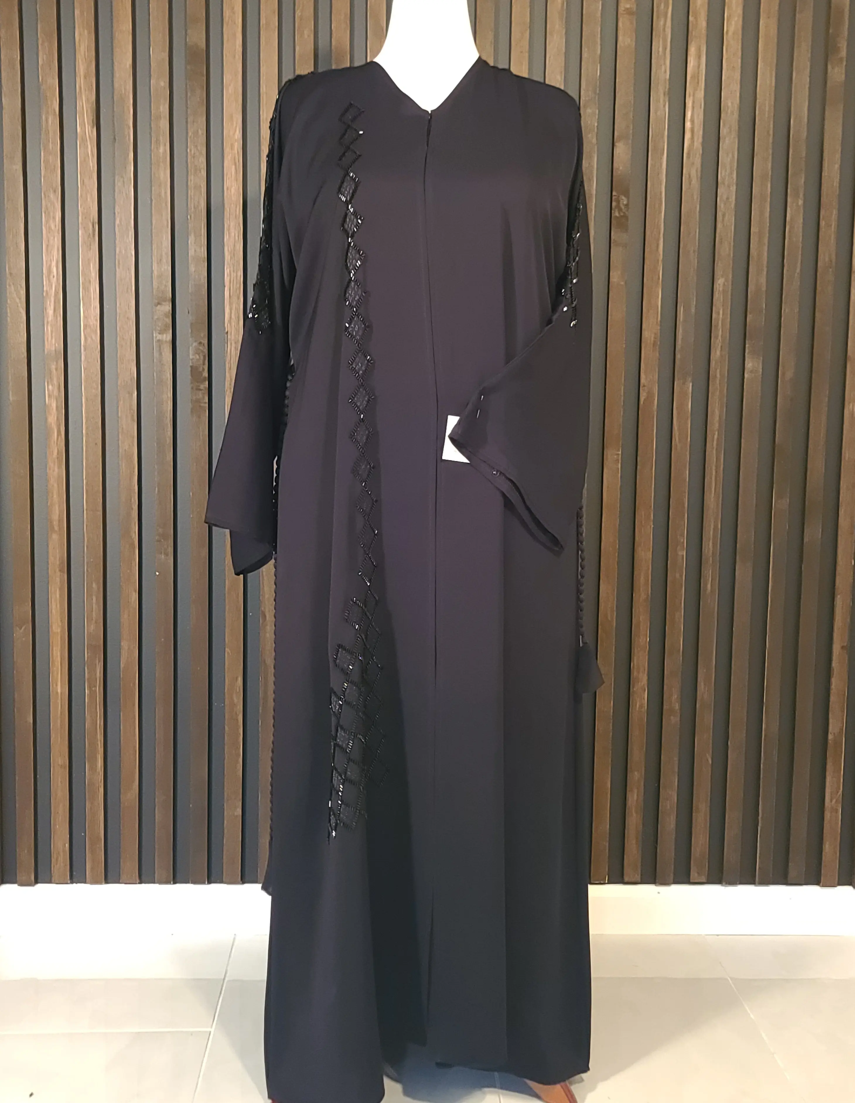 Mass- Black Abaya