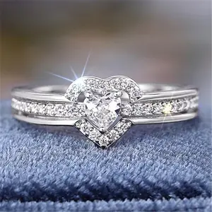 925 Sterling Silver Romantic Wedding Band Ring Female Love Jewelry Brilliant Heart Zirconia Finger Accessories Engagement Ring