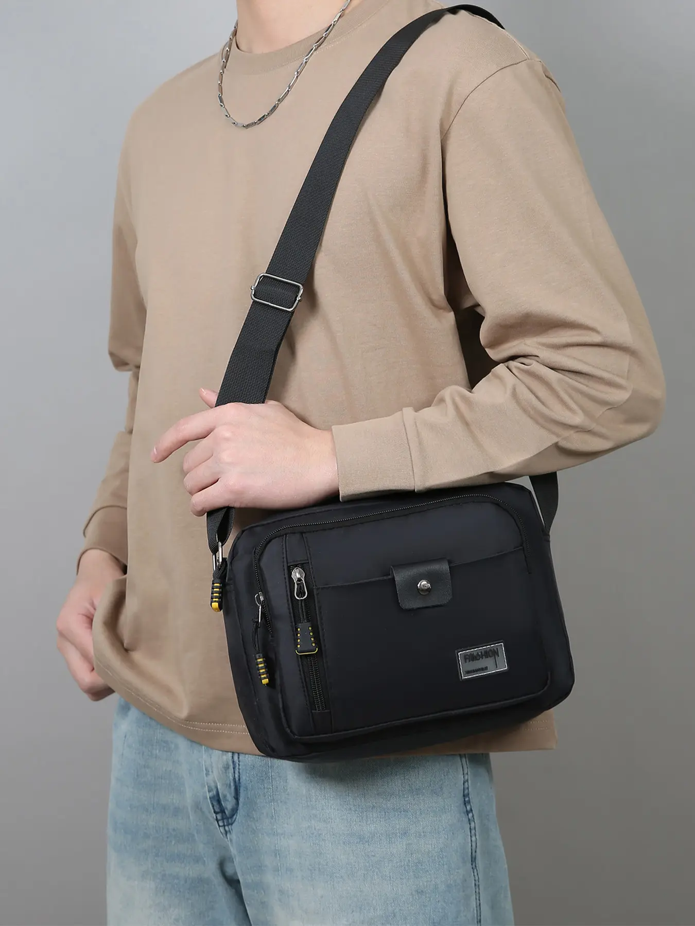 1PC Men's crossbody bag, shoulder bag, zipper closure, fashionable, versatile, simple, suitable for daily commuting, outdoor travel, class, travel, cycling, suitable for students, campus, men's crossbody bag, Versatile Shoulder Bags