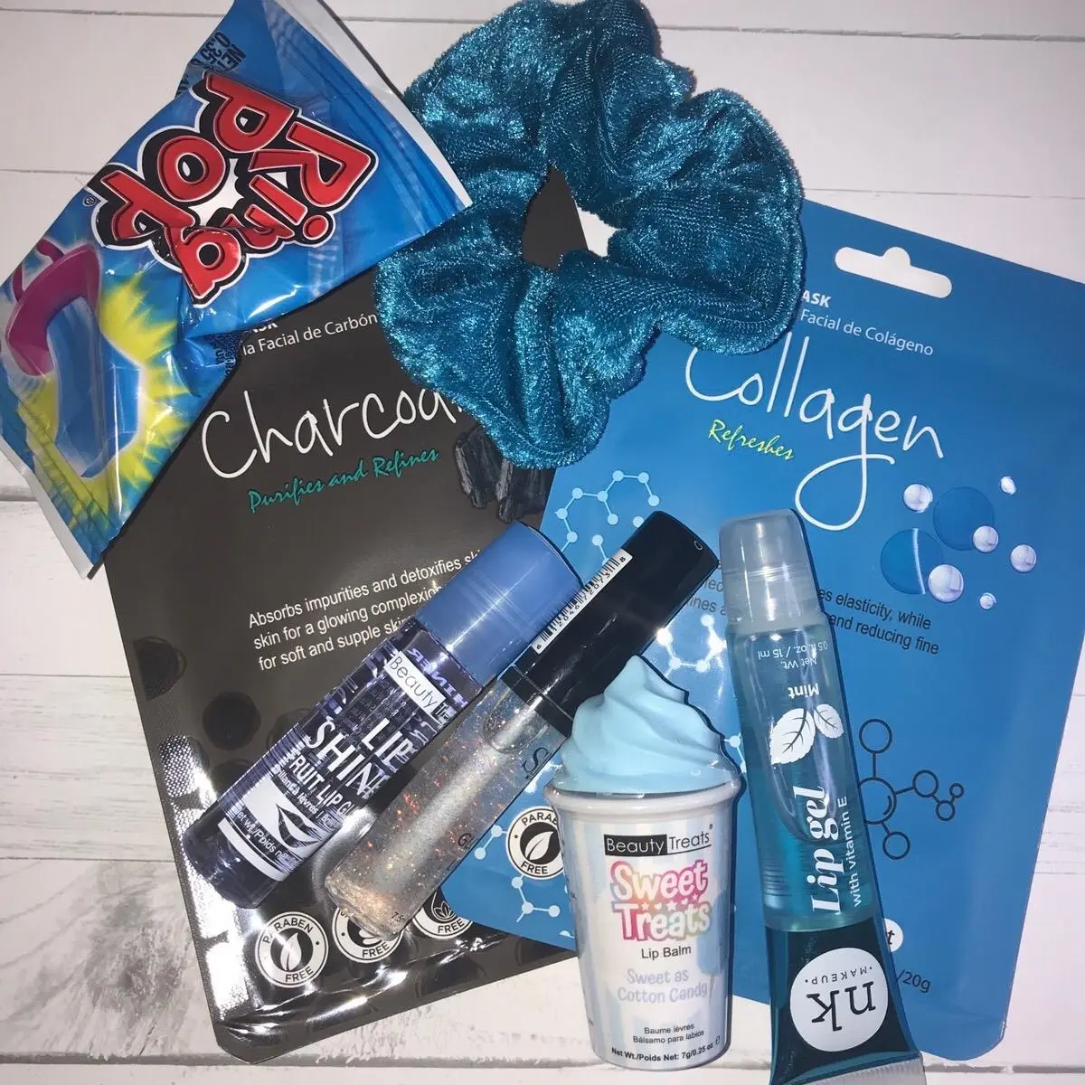 COLOR MATCHING LIPGLOSS AND FACIAL SHEET MASK