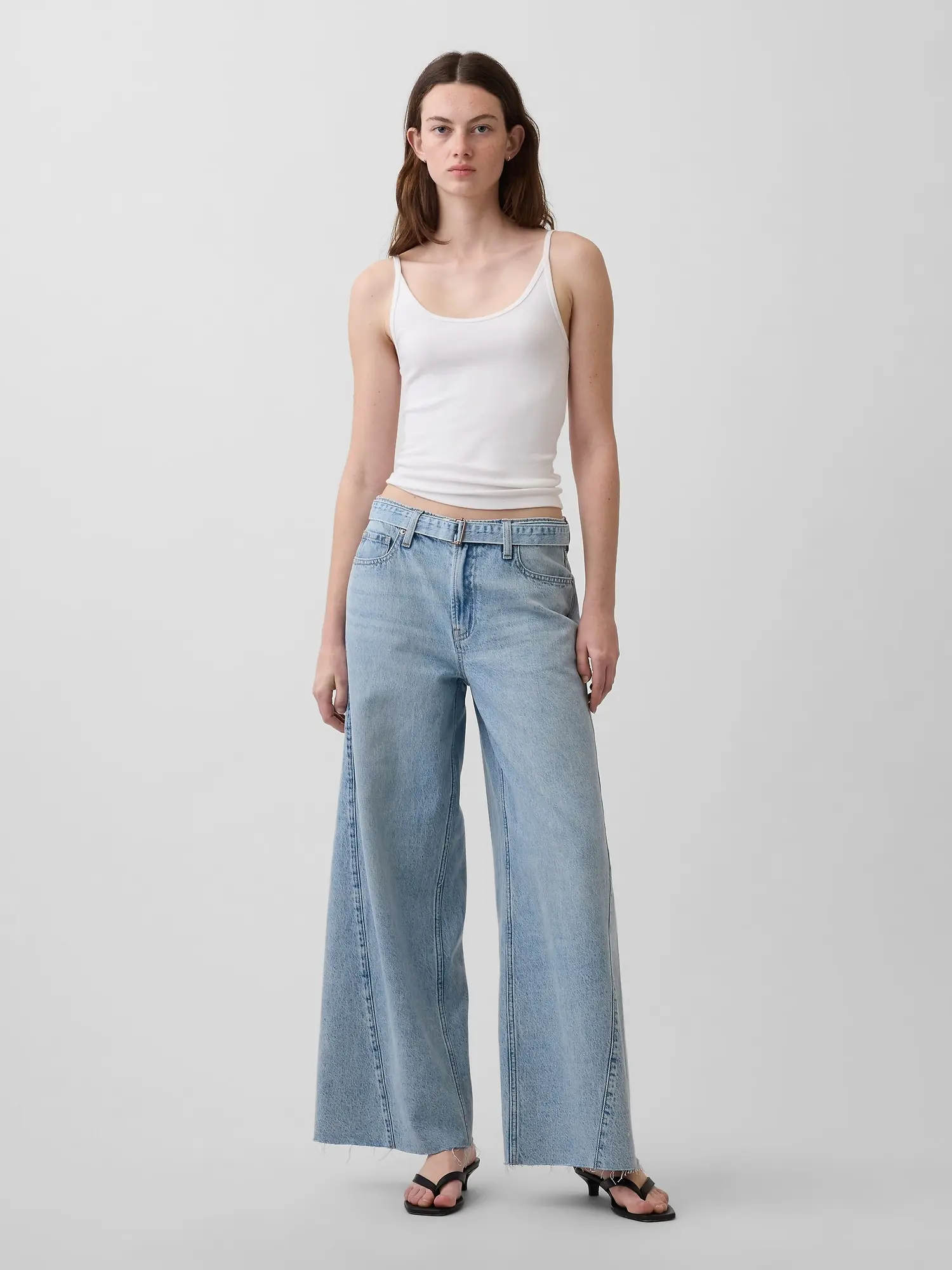 Gap Women's Mid Rise Belted Baggy Jeans