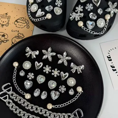 Elegant Silver Color Bling Shoe Charm Set, Heart & Flower Decorations, Trendy Clogs Accessories, Shoe Embellishment Set, Decorative Shoe Accessories, 24 Pcs