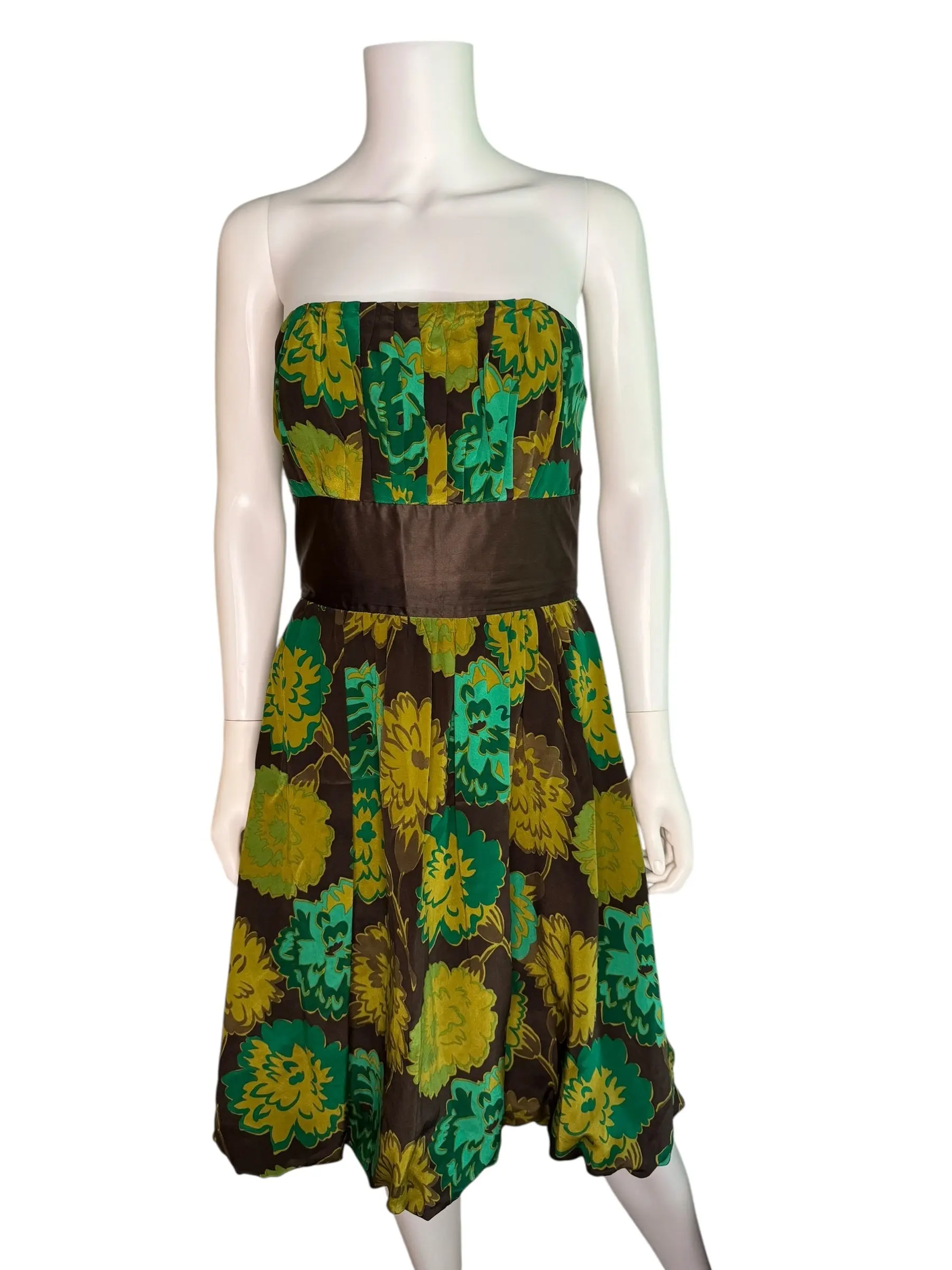 green emerald velvet dress Anthropologie x Eri + Ali Laila Floral Dress Green and Pink – Threadeco