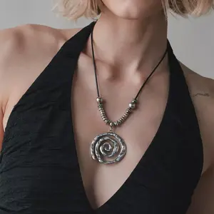 Ocean Style Necklace Conch Symbol Bohemian Vortex Pendant Geometric Design for Women Beach Accessories Vacation Essential