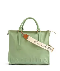 Parchita Shopping Mom Safari