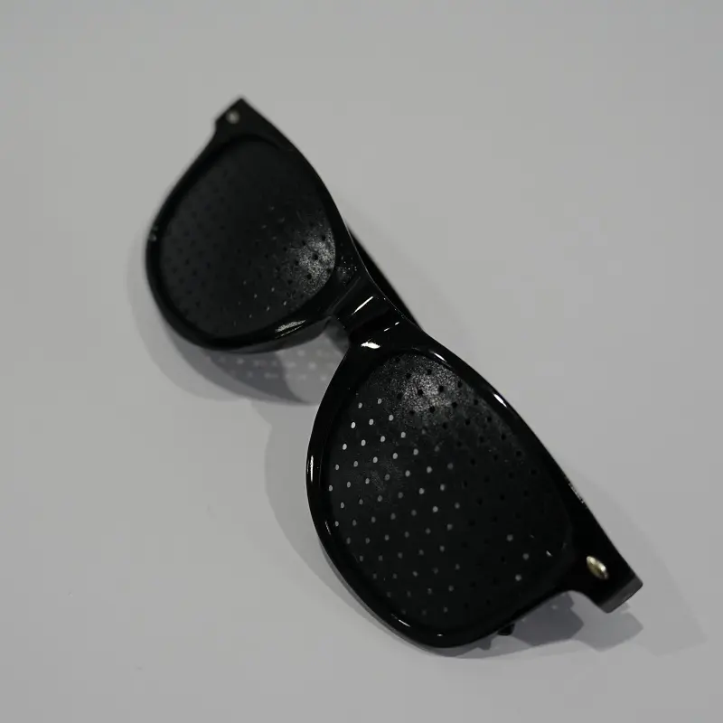 Vision improvement Strabismus Correction FatigueGlassesUnisex Pinhole Glasses Anti-Myopia AstigmatismGlassesMen's Women's