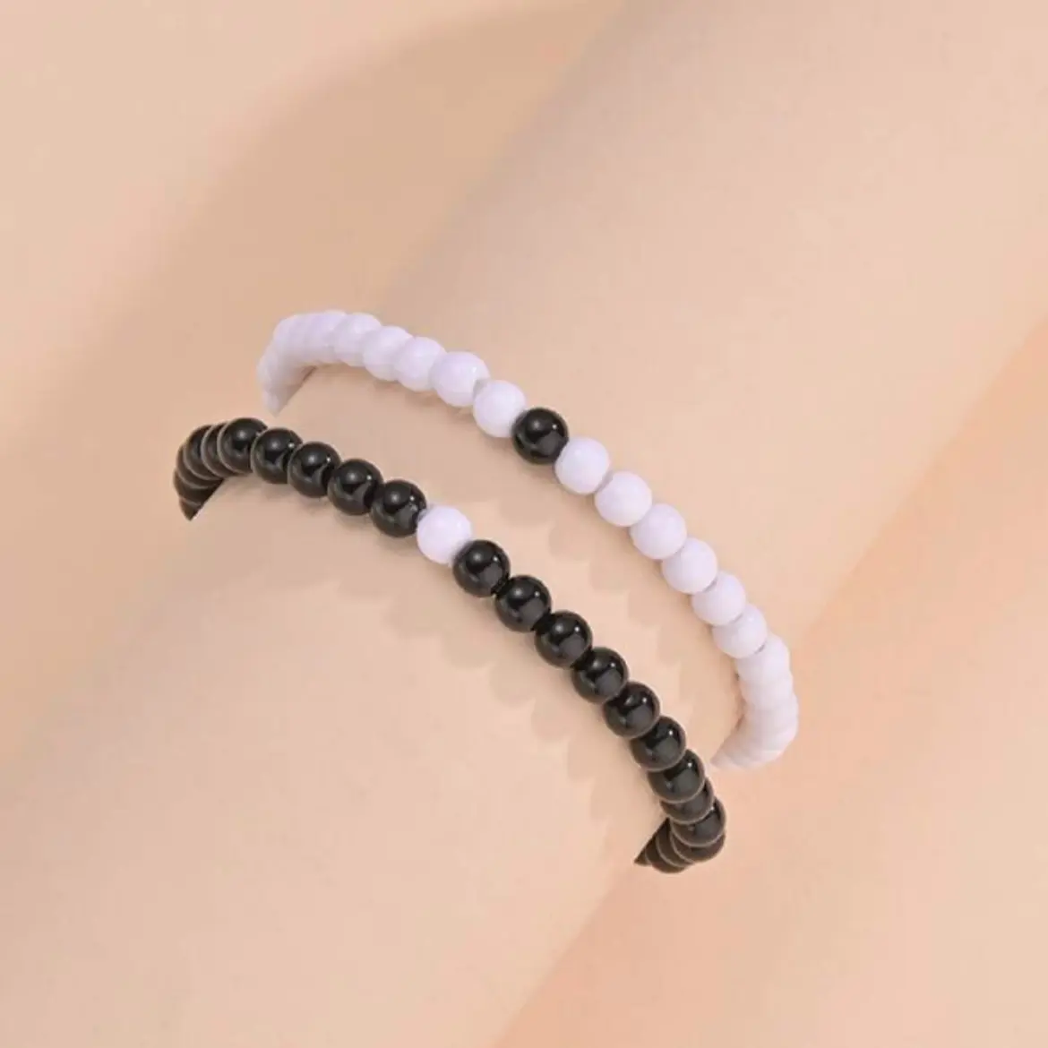 2pcs Black and White Beaded Anklets