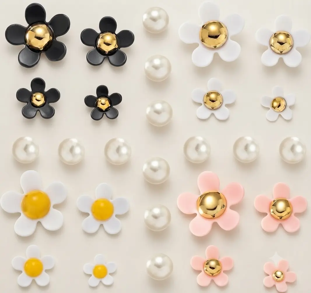Flat Back Daisy Flower Charms – Cute ABS Plastic Flower Embellishments for DIY Crafts, Jewelry Making, Phone Case Decor, Nail Art, Scrapbooking & Resin Projects. Perfect Floral Craft Supplies for Handmade Accessories, Custom Designs & Creative Gifts.