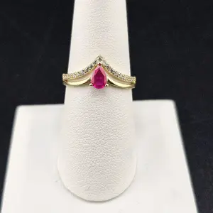 14k Gold Ring, Size 8.5, Red Stone Fine Jewelry for Everyday Wear