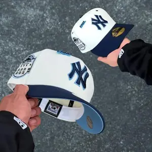 9FORTY New York Yankees 1999 World Series Side Patch Cap – Cream & Black Adjustable Hat with Red NY Logo