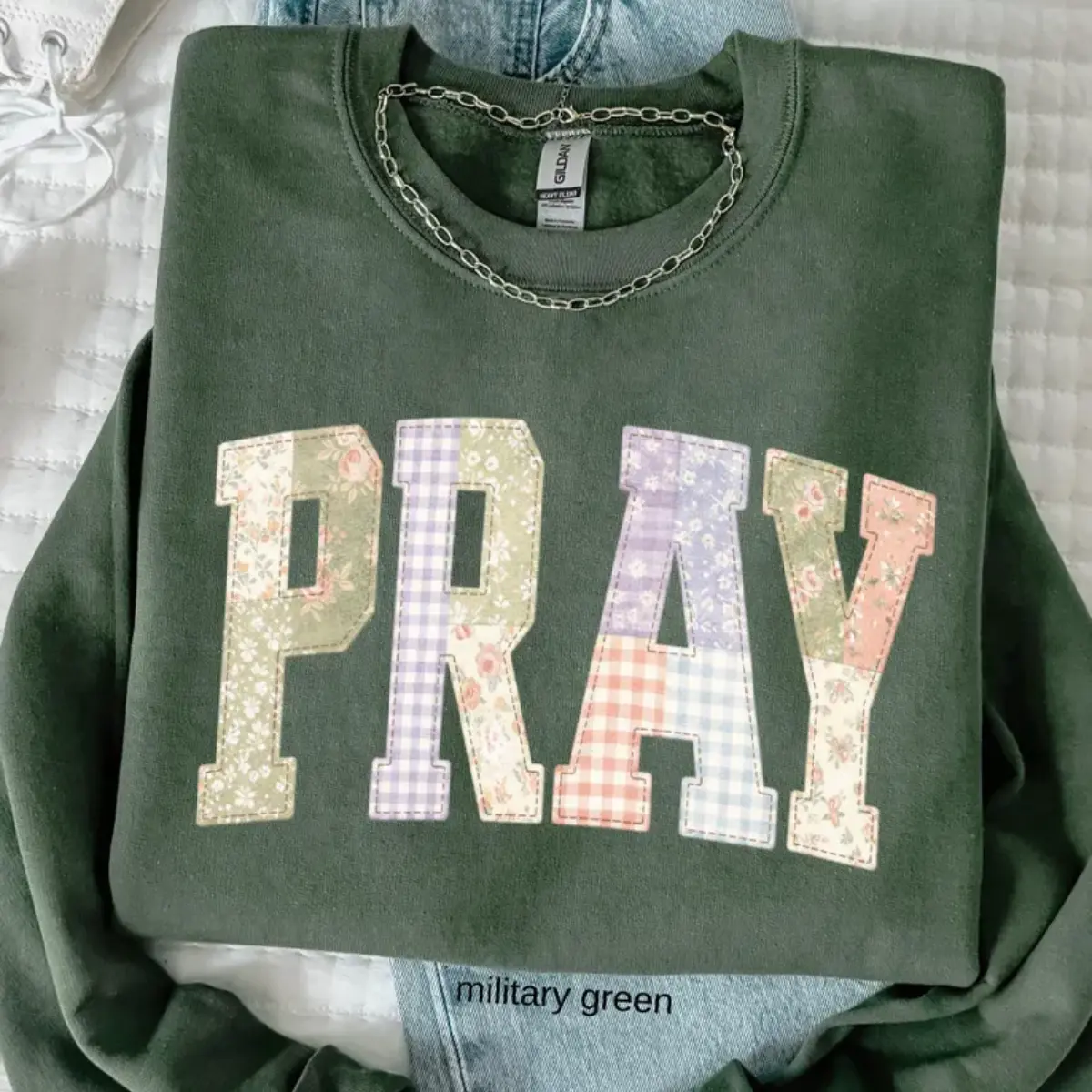 Pray Faux Quilted Religious Sweatshirts, Jesus Bible Verses Sweater, Women Gift Sweat, Christian Mom Gift, Trendy Faith-Based Hoodie, Jesus Lover Apparel, Vintage Graphic Streetwear, Women's Grace T-shirt  Crewneck