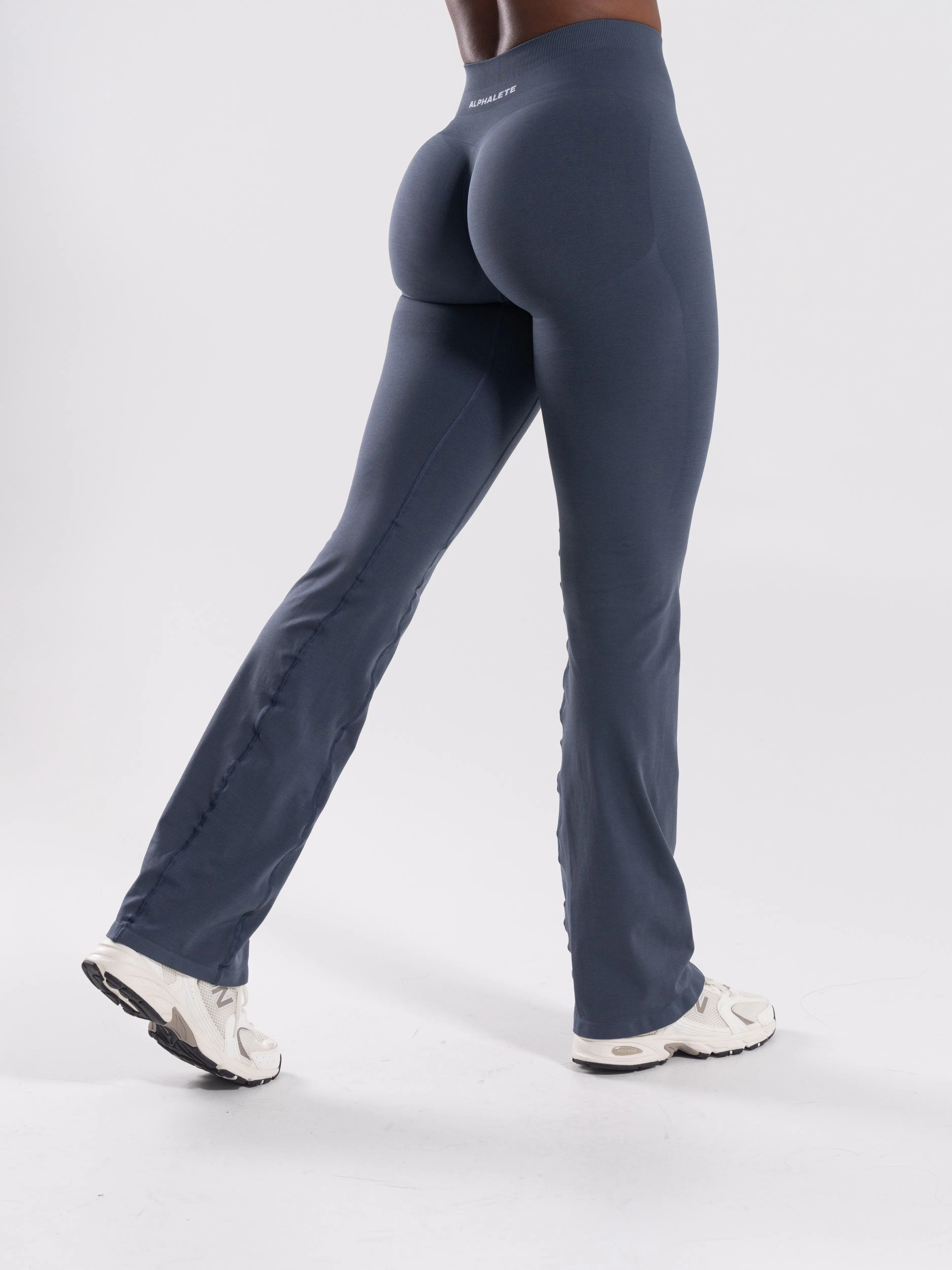 Pump Mid Rise Flared Pant Long - Dusty Navy