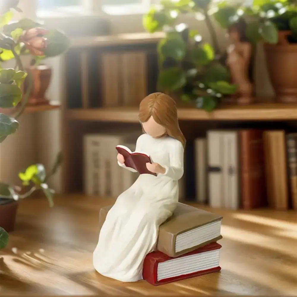 Unique Book Lover Gift, Reader Statue Sculpture Made of Resin, Ideal for Teachers Students Book Lovers, Creative Graduation Souvenir