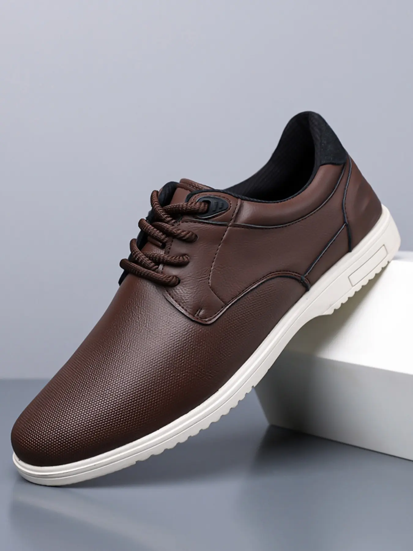 Men's Business Casual Leather Shoes, Lace Up Trainers, Soft Sole Lightweight Breathable Commuter Shoes, Anti-Slip Durable Versatile Daily Work Shoes