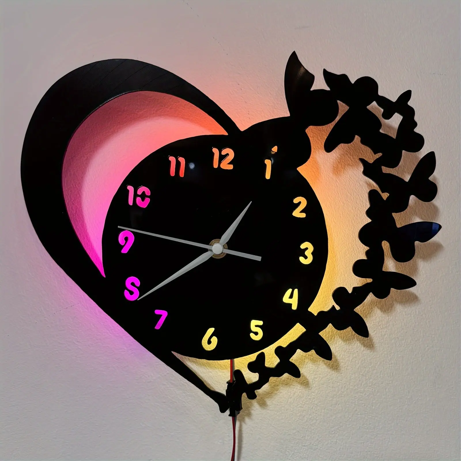 Colorful LED Film Wall Clock Heart Design, Lighted Wall Clock, Blue Glowing, Perfect for Living Room Bedroom Kitchen Office Decor, Ideal Gift, Led Wall Clocks, Wall Clock Decorative