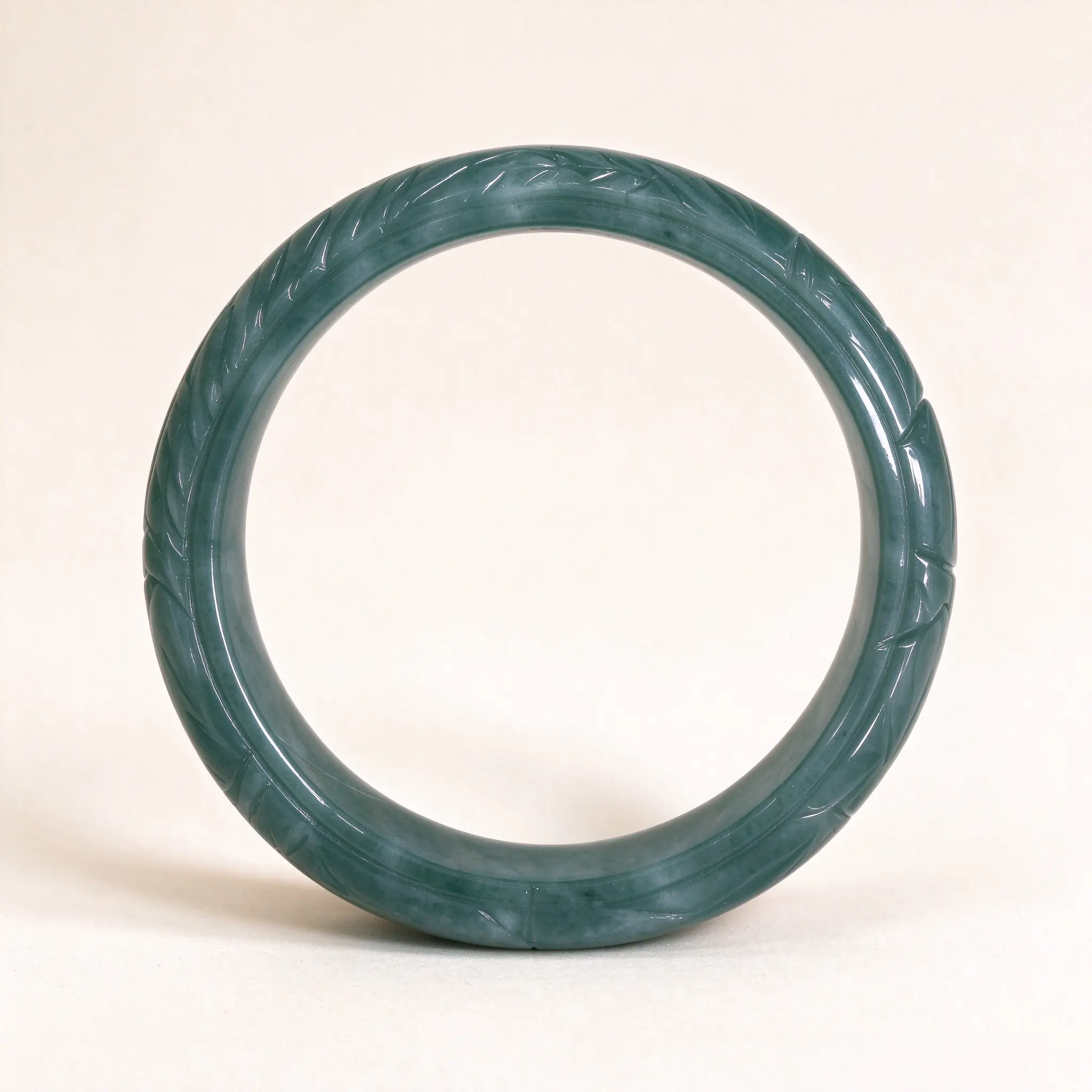 Women's Hand-Carved Blue Water Jadeite Bangle - Non-Natural Crystal Jade Bracelet for Jewelry Accessories