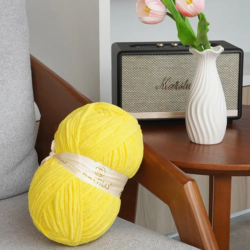 BATELO 4-Pack Chenille Bulky Yarn, 10.5oz (300g) per Skein, 880yds, Soft Thick Fluffy Knot-Free Durable 100% Polyester, OEKO-TEX Certified, 3.5-4 Grade Color Fastness for Crocheting, Knitting, Color Fastness: 3.5-4 Grade