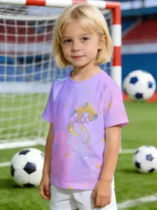 New girls' round neck short sleeve T-shirt, fun children's wear design, comfortable and stylish, perfect for everyday wear Unicorn Stars Sparkles Magic Rainbow Pattern Short-sleeved round neck top, suitable for daily wear