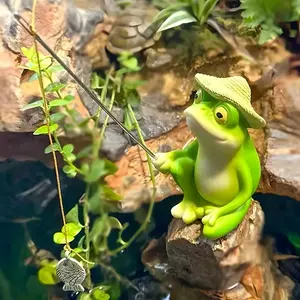 Hat-shaped fishing frog figurine, courtyard pond landscaping decoration, soothing desktop miniature landscape, fish tank water flow setting craftwork, garden balcony interesting decoration item