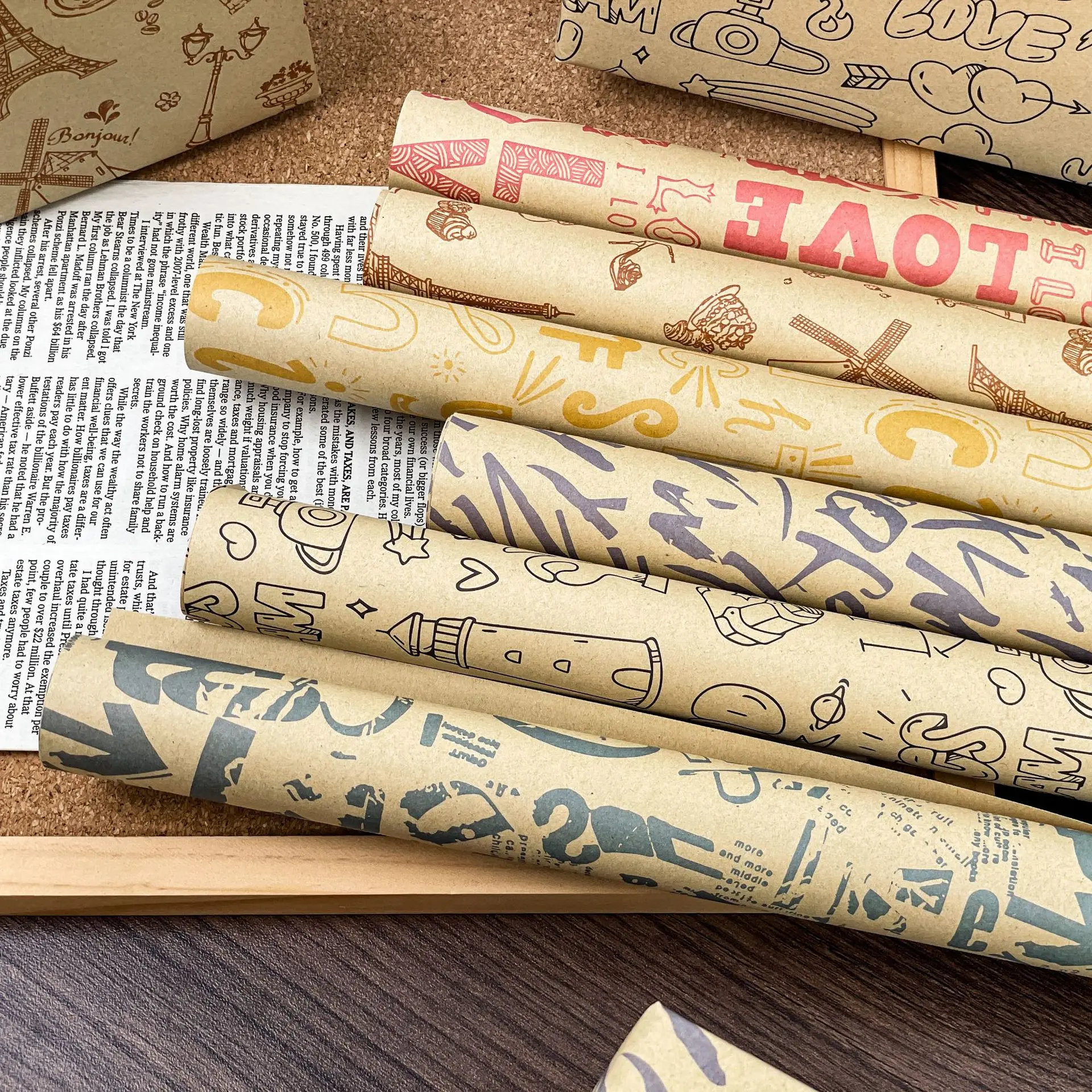 Premium Kraft Gift Wrapping Paper, French Vintage Newspaper Print for Valentine’s Day, Aesthetic Elegant Paper for Birthday Gift Packaging
