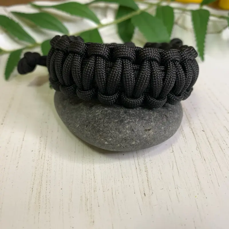 Black Thick Parachute Cord Bracelet for Man - Adjustable, Durable Cord, Suitable for Everyday Wear