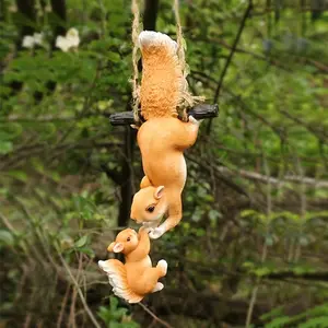 Cute Squirrel Family Hanging Garden Statue, Resin Outdoor Decor, Hand-Painted Sculpture for Yard and Tree Decoration