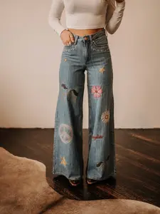 Wrangler Lainey Cheeky Embroidered Wrangler Lainey Cheeky Embroidered