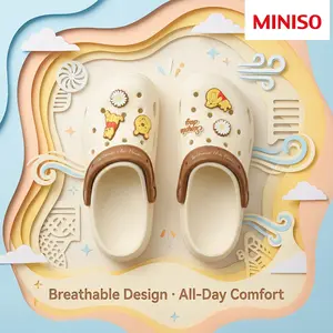 Disney Winnie the Pooh Series Hole Shoes – Cute Breathable Clogs, Perfect Gift for Disney Fans, Casual Home & Outdoor Slippers with Pooh Charm!