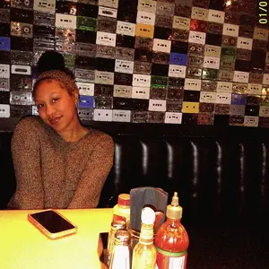 DigiFilm Screen-Free Digital Camera - 6 Built In Retro Filters - Pre Installed Micro SD Card - Aesthetic Rechargeable | Flash Durable