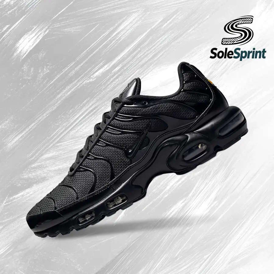 NIKE Air Max Plus Triple Black Running Shoes - Solid Vintage-Inspired Unisex Sneakers with Shock-Absorbing Comfort, Women's Fit, Multi-Size (US7, US8.5), Style 604133-050 for Gym, Streetwear, Back-To-School, Casual