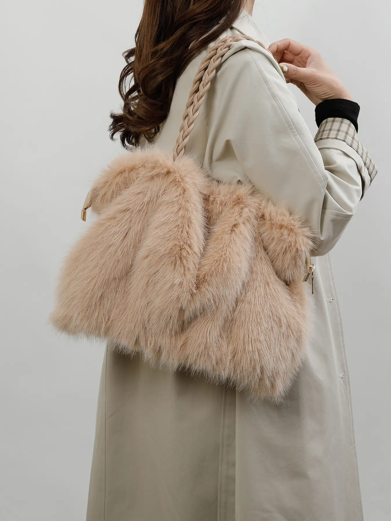 1pc Women's tote bag, solid color, clean color, shoulder bag, plush, fashionable, versatile, casual and elegant, Casual Office Handbag, suitable for white-collar workers, commuting, shopping, dating, women's shoulder tote bag, Soft commuter tote