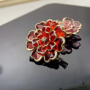 Camellia Decorative Scarf Buckle & Cufflinks Set, Elegant Vintage Accessory for Women