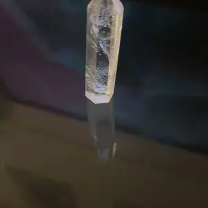 Natural Clear Quartz Crystal Tower Clear Crystal Gemstone Single Point Wand Crystal Obelisk Mineral Specimen Home Desk Meditation Decoration