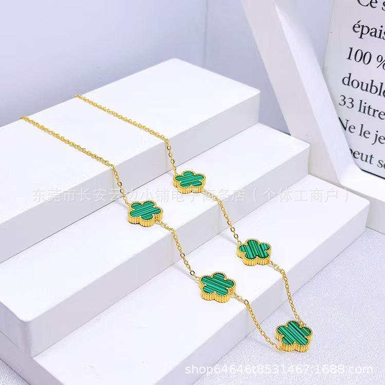 2025erptk Cross-Border Hot Sale Lucky Five-Petal Flower Earrings Necklace Set European and American Fashion Versatile Five-Leaf Flower Jewelry Set New Fashion
