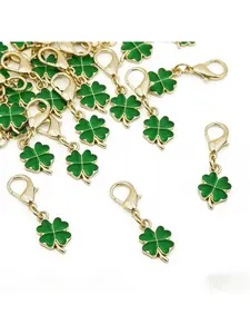 2024 Four-Leaf Clover Keychain St Patrick's Day Gift Valentine's Day Mother's Day Birthday Present for Friends Colleagues Keyring Decorative Ornament