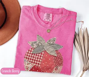 Comfort Colors Faux Patchwork Strawberry T-Shirt, Quilted Farmhouse Berry Tee, Rustic Gingham Floral Tshirt, Cottagecore Aesthetic, Vintage Print,