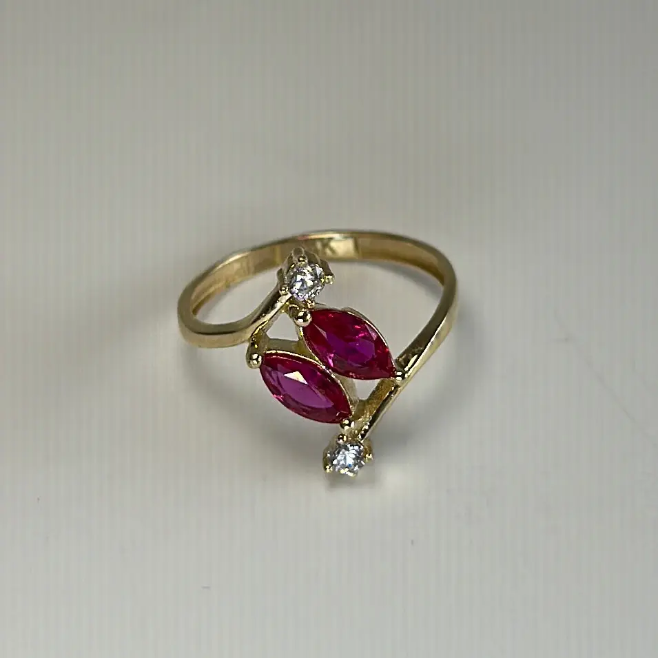 Women's 14kt Gold Ring with Sapphire and Moissanite Stones - Size 7 ¼