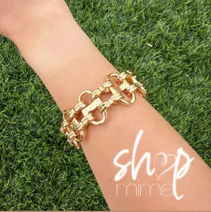 Mima LUX CLIP BRACELET 18K Gold Dipped Unisex Elegant & Safe Design Compliant with Lead Cadmium Nickel Standards Perfect for Any Occasion