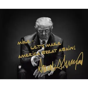 Personalized Customized President Trump Gold Autographed Poster