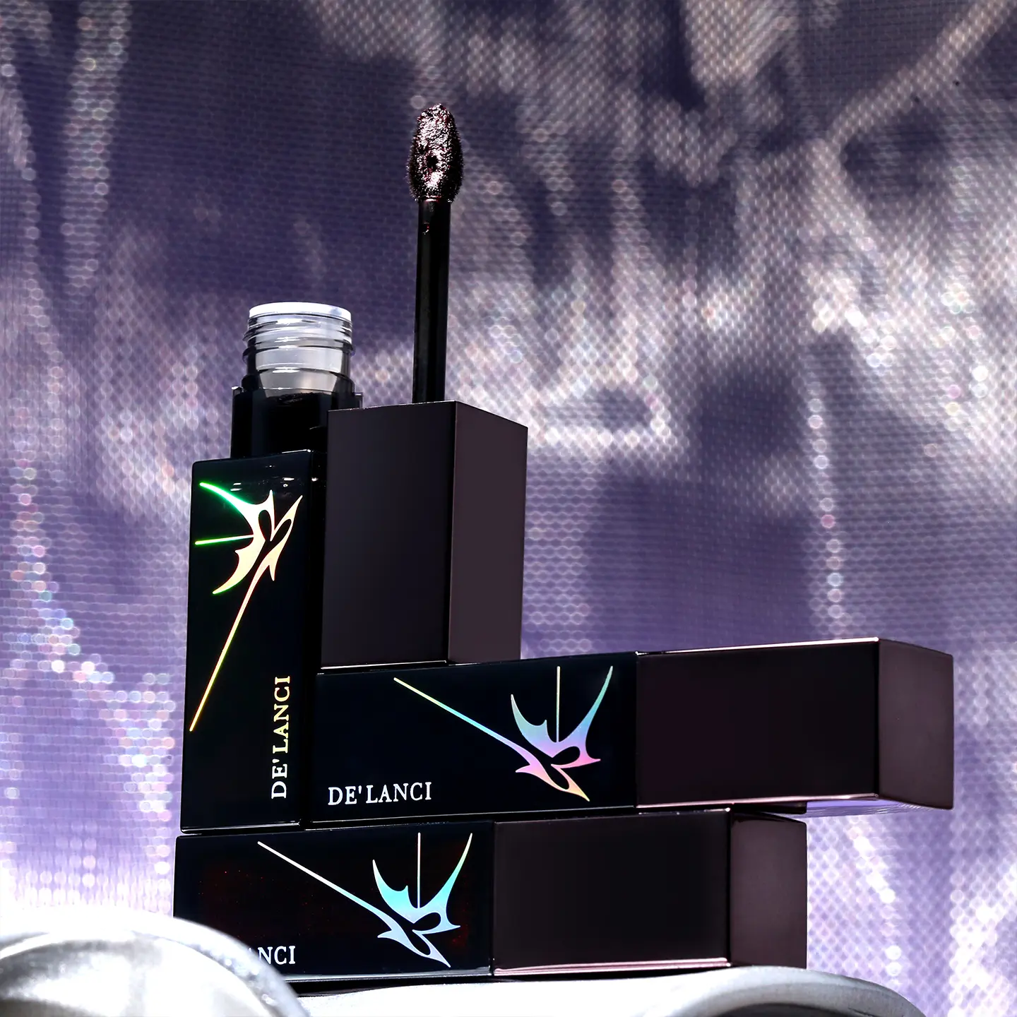DE'LANCI Alter Realm Regular Edition Lipstick Lip Gloss Long Lasting Glossy Lip Oil with Brightening Hydrating Tint Contains Neither Harmful Additives for Vibrant Look Glowy Makeup Lipstick Lipgloss Hydrating Moisture Hydrate Moisture Cosmetic