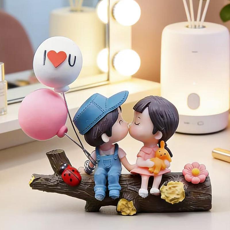 Universal Car Decorative Couple Kissing Statue, Cute Cartoon Couple Gift for Women Girls, Tree Branch, Car，valentine's gift for bf，galentine's gifts for girls，valentine's classroom gifts，valentine's gift for husband