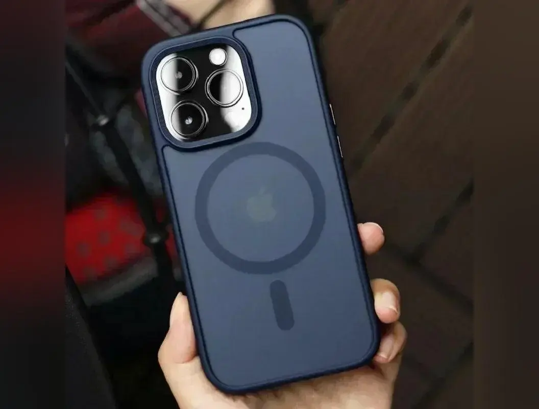 FrostGuard Matte MagSafe Case for iPhone 15