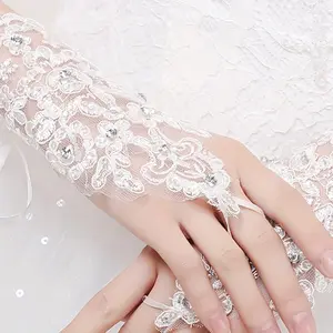 1 Pair White Lace Bridal Gloves with Rhinestone Embellishments, Polyester Fingerless Gloves, Elegant Wedding Accessory, with for Wedding, Birthday