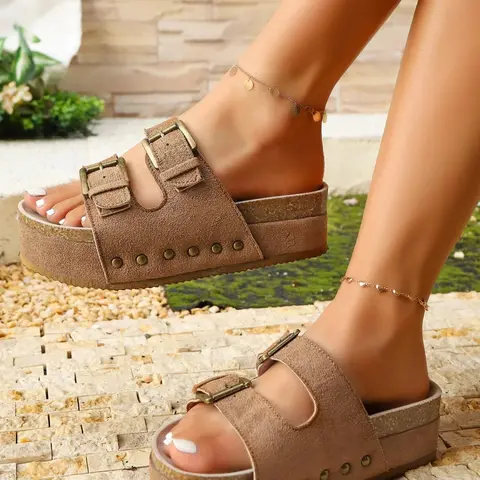 Women's Wide Fit Buckle Rivet Thick Sole Slippers, Vintage Velvet Soft Rubber Bottom, Adjustable Metal Straps, Casual All-Season Shoes Sandal, Summer Footwear