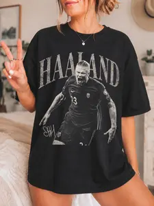 Vintage Erlingg Haalandd Shirt, Retro Soccer Graphic Tee, Norway Striker Football Shirt, Black White Bootleg Style Oversized Tee, Soccer Fan Gift